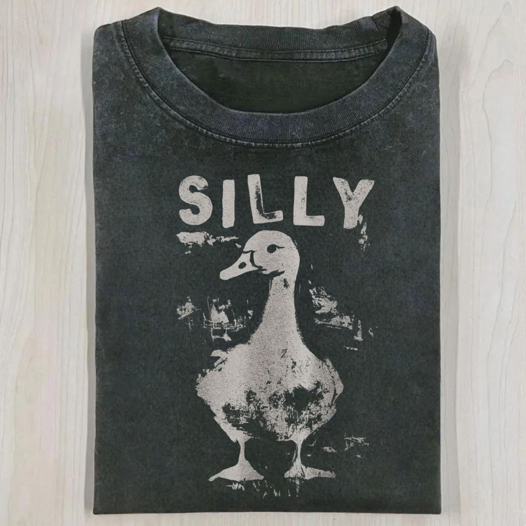 Retro distressed pattern T-shirt