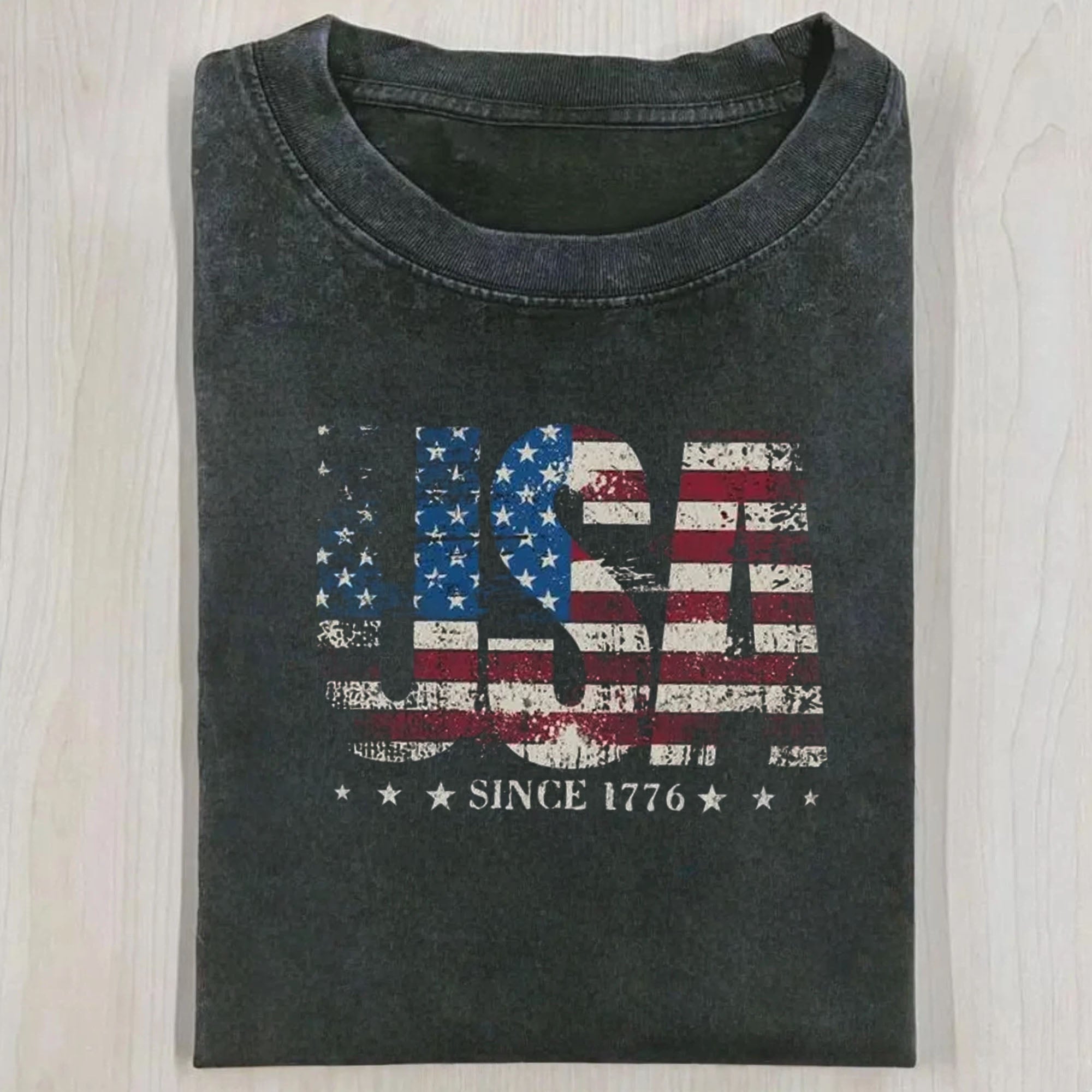 Retro American Flag Patriotic T-Shirt